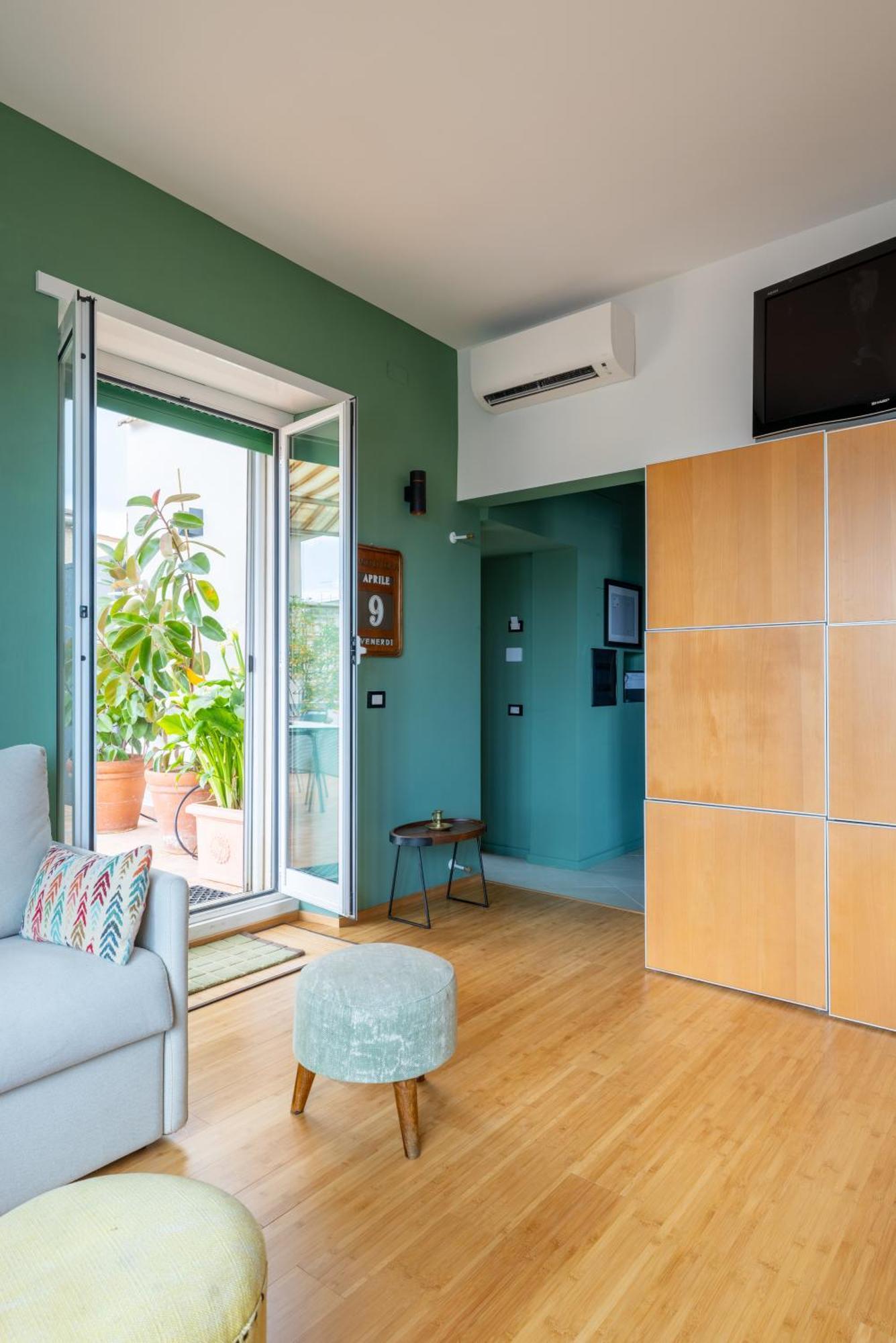Spacious With Terrace 3 Bedroom, Metroa Battistini Rom